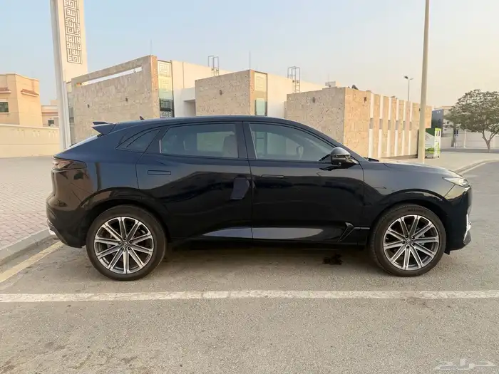 شانجان يوني كي 2023 على الضمان 5