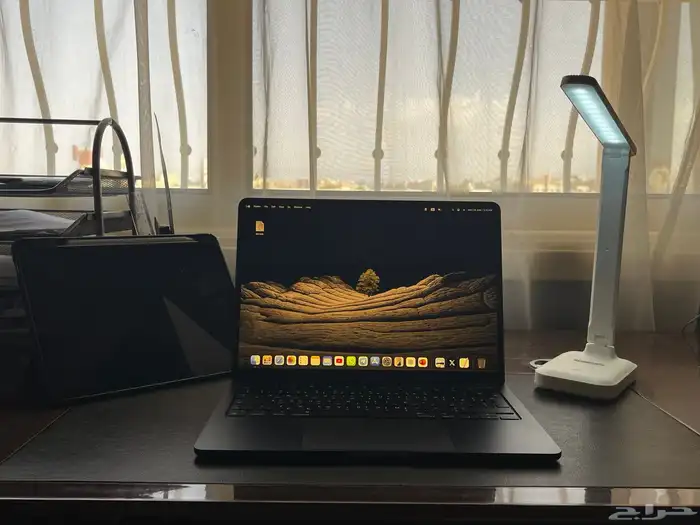 لابتوب   ماك بوك   macbook  كمبيوتر محمول   ابل   ماك اير 2