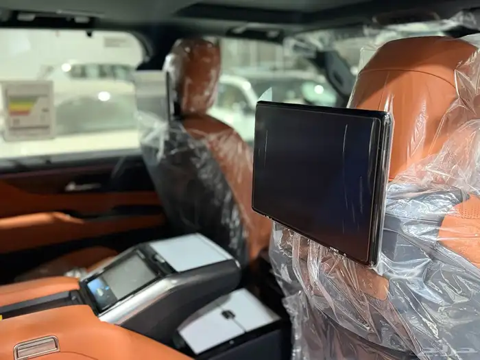 لكزس LX 600 بريمي VIP ابيض بلاك ادشن داخل - جملي نظام 50-50 25