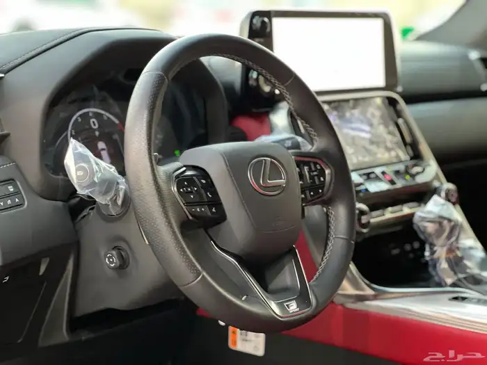 لكزس LX600 سبورت F موديل 2025 10