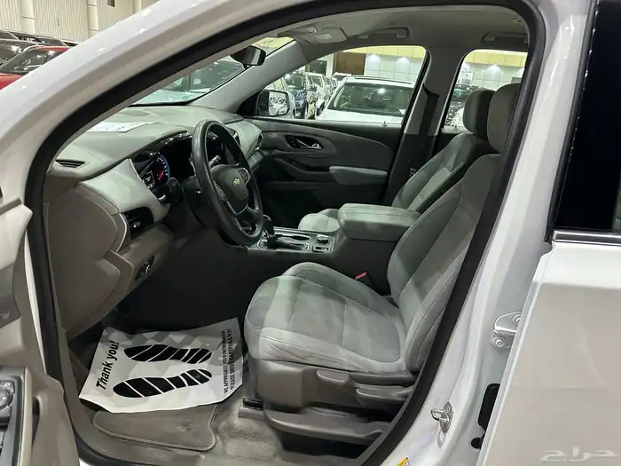 شيفورليه ترافيرس LS موديل 2018 نظيف 16