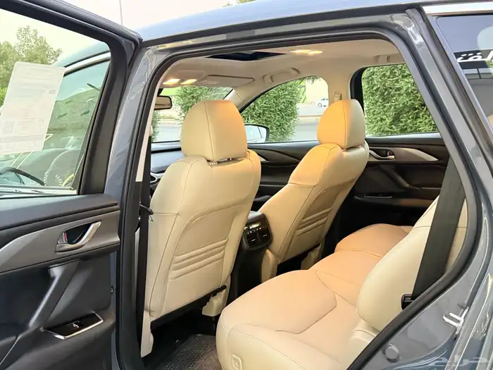 مازدا Cx9 فل كامل شبة جديده 2024 33