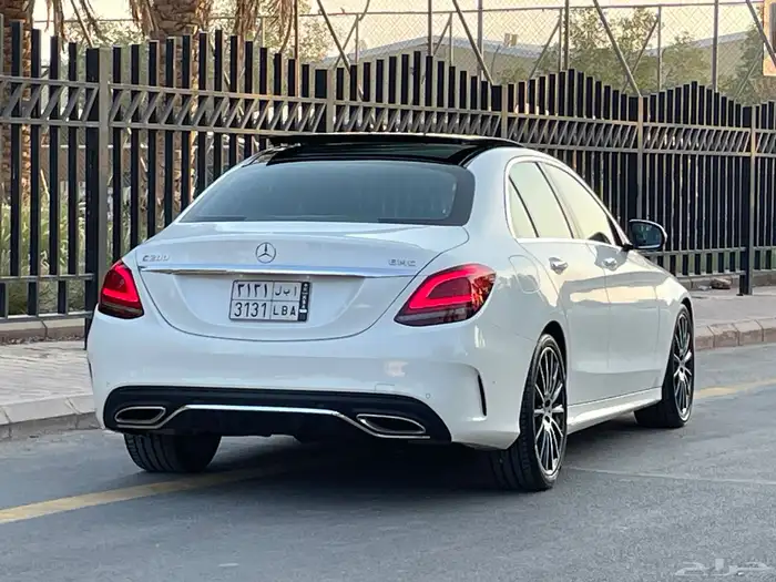 مرسيدس C200 2019 خليجي فل كامل منوة المستخدم 29