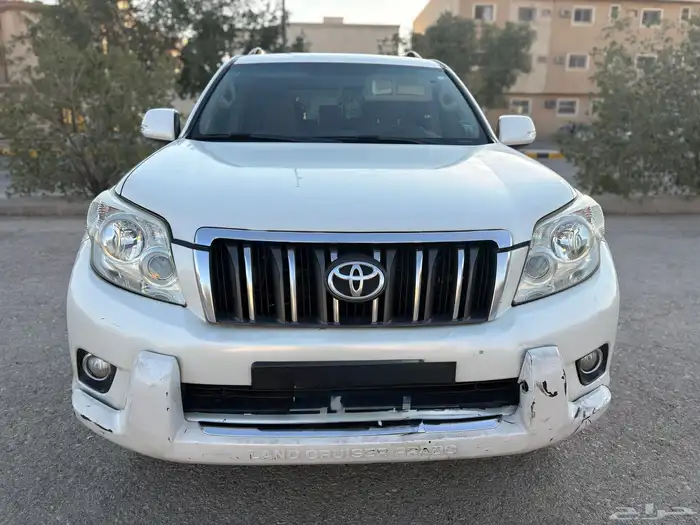 تويوتا برادو 6 سلندر 2012 1