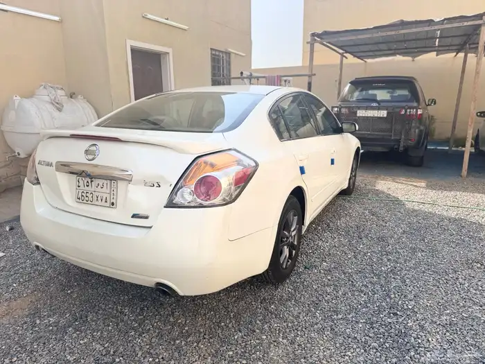 نيسان التيما 2010. سيارة مشروطة مكينه قير عضلات وشاصي 6