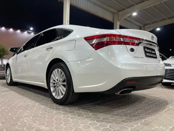 تويوتا افالون2015 فل كامل ليمتيد 16