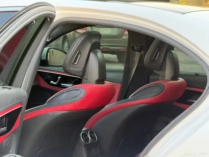 مرسيديس C200 2023 7