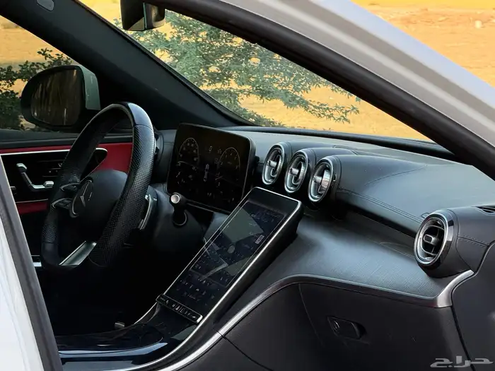 مرسيديس C200 2023 15