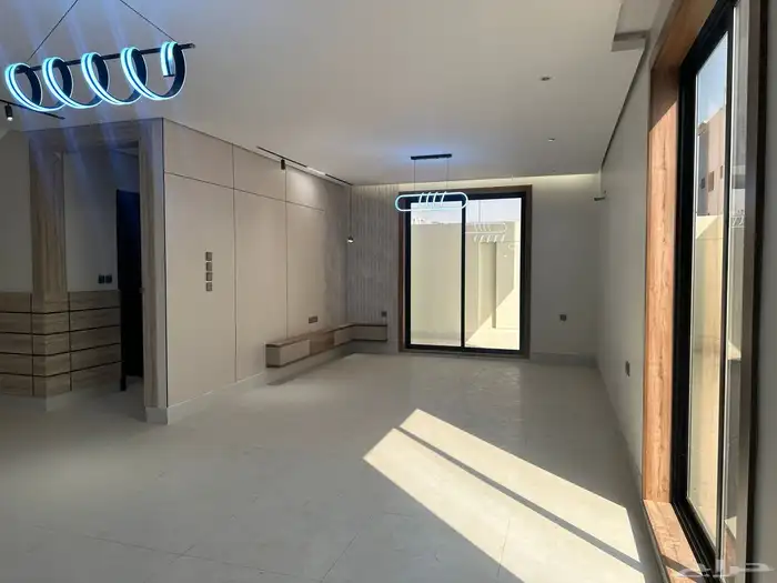 فيلا ارضيه للبيع مدخل خاص حي الاخضر 6