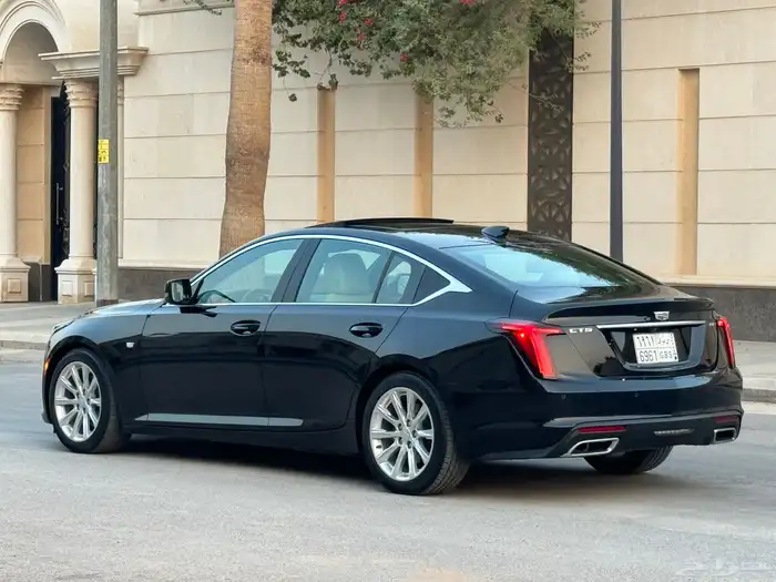 كاديلاك CT5 موديل 2024 ممشى 42 الف تحت الضمان والصيانة 10