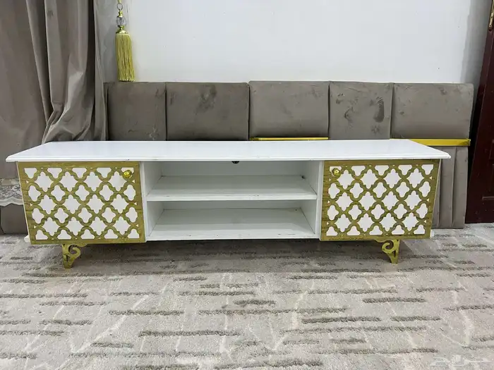 طاوله شاشه للبيع 0