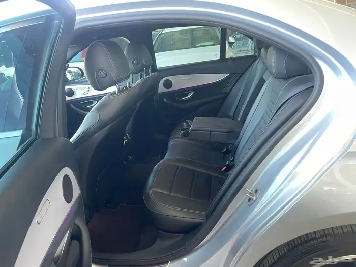 مرسيدس 2021 E250 رادار قياده ذاتيه فتحه سقف ( بنزين ) 2.0T 18