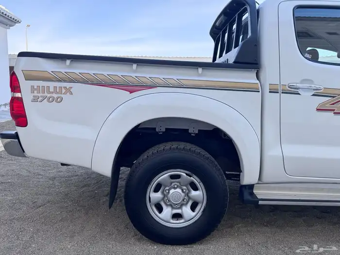 هايلوكس ( مخزن بريمي ) 42