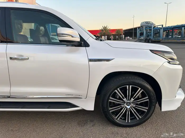 لكزس 2020 الساير وكاالة 8