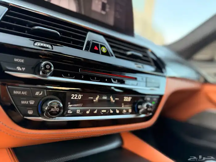 للبيع 2020 BMW M5 COMPETITION بحالة الوكالة 14