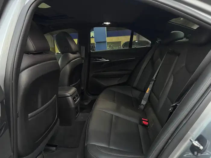 كاديلاك CT4 2023 Sport عداد 30 الف على الضمان 8