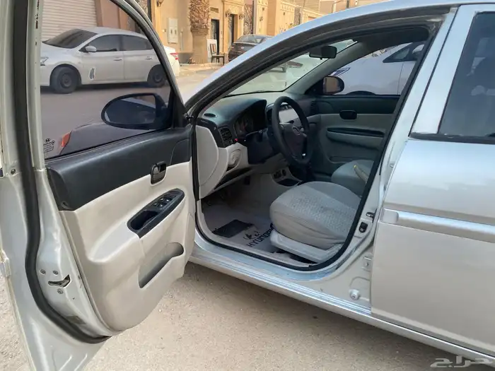 اكسنت 2007 نظيف للبيع 6