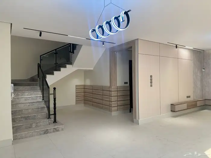 فيلا ارضيه للبيع مدخل خاص حي الاخضر 9