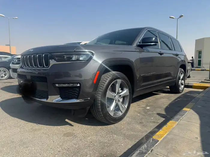 جيب جراند شيروكي 2022 ليمتد 0