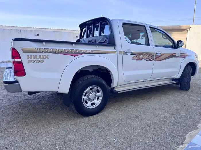 هايلوكس ( مخزن بريمي ) 43