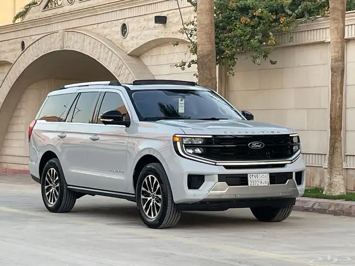 فورد اكسبديشن بلاتينيوم 2025 قمه بالنظافه بحال الوكاله 27