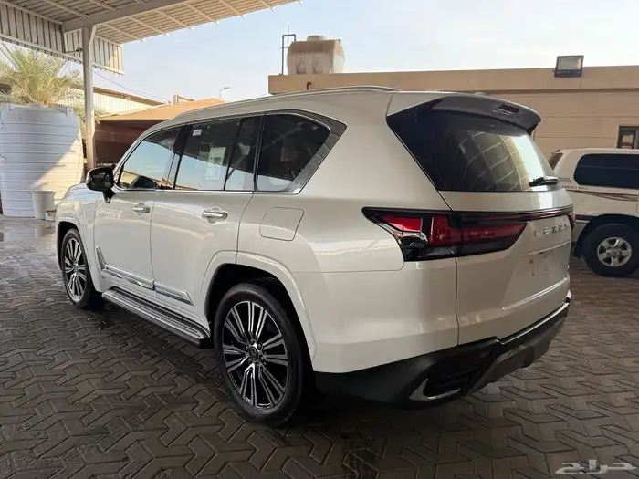 لكزس LX600 BB سعودي موديل 2025 17