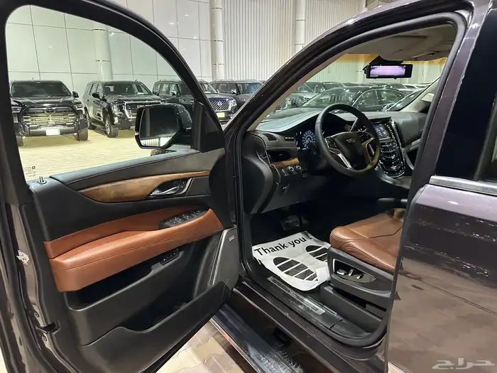 كاديلاك اسكاليد موديل 2016 فل كامل نظيف جدا 14