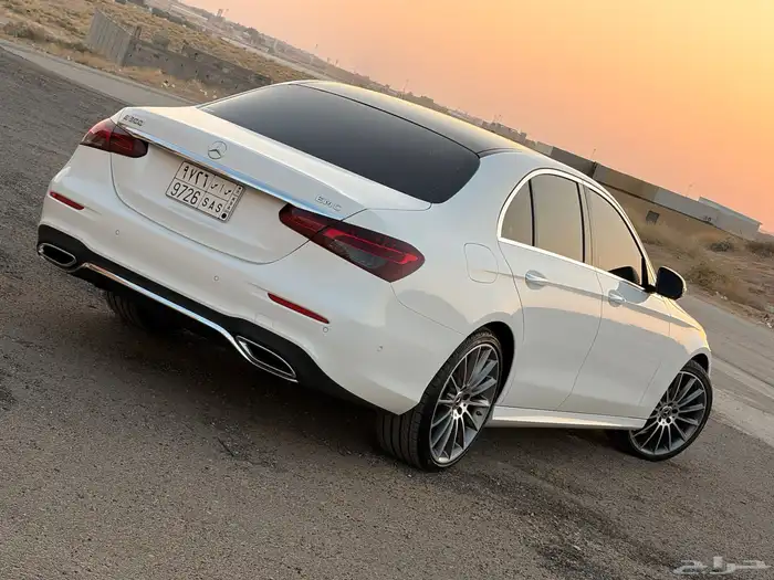 للبيع مرسيدس E300 AMGkit موديل 2022 بدي وكاله 17