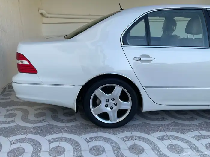 لكزس ( مخزن ) 28