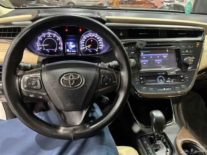 تويوتا افالون2015 فل كامل ليمتيد 34