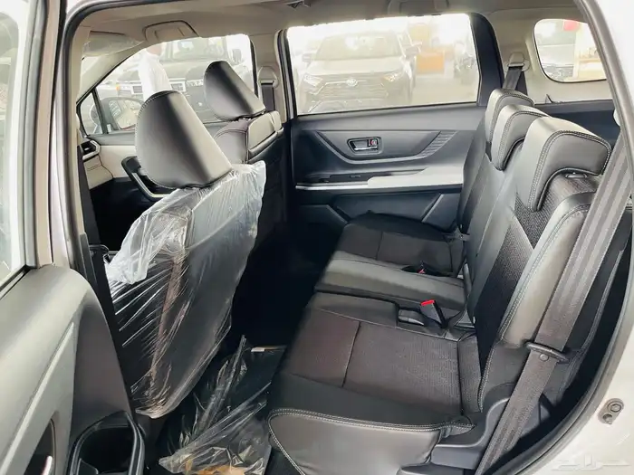 تويوتا فيلوز - GLX - 2025 8