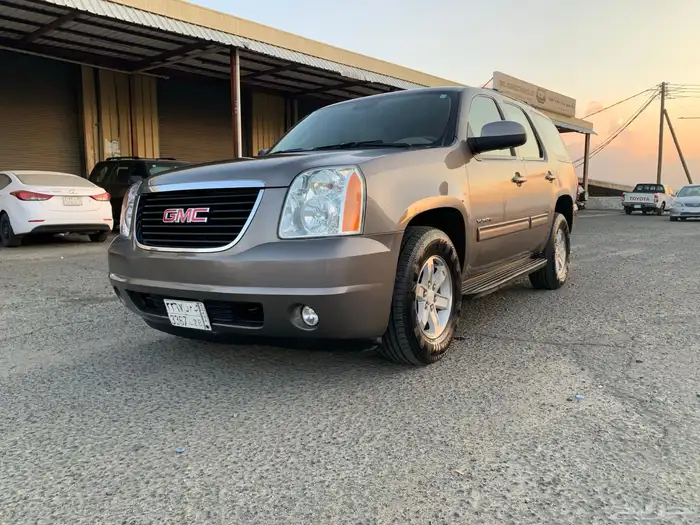 جي ام سي يوكون 2012 18