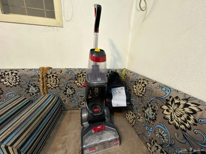 مكنسه لتنظيف السجاد 1