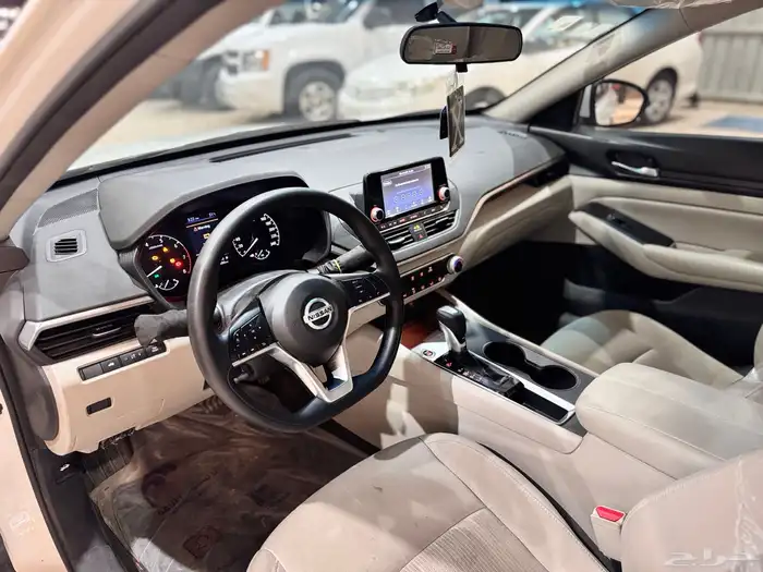 نيسان التيما موديل 2022 11