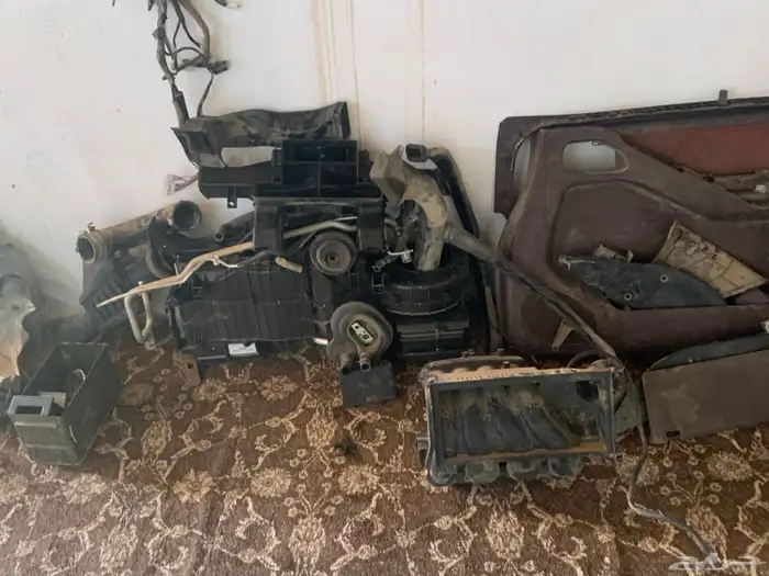 نفار نيسان 2015 تشليح قير عادي بنزين 11