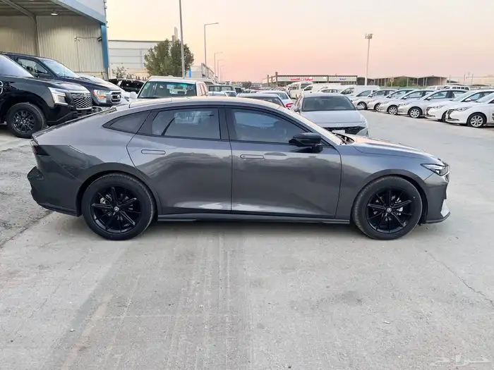 شانجان يوني في 2023 5