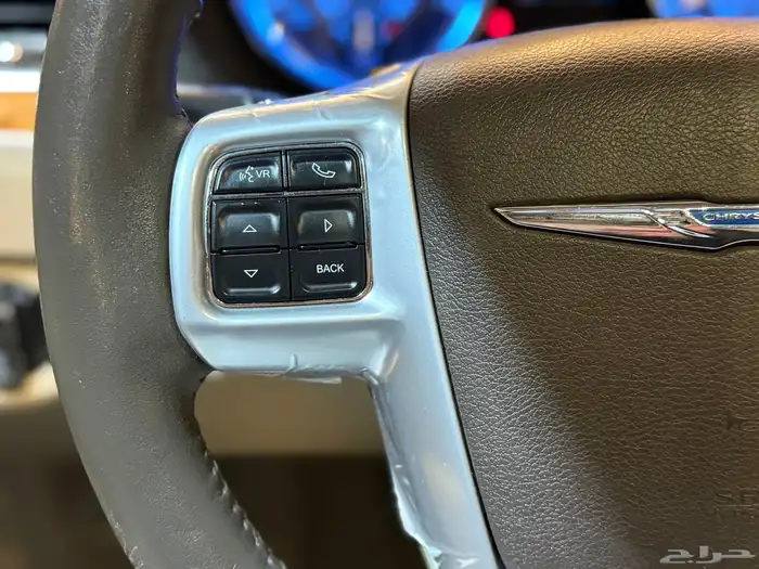 كرايزلر 2014 C300 (( بحالة ممتازة )) 11