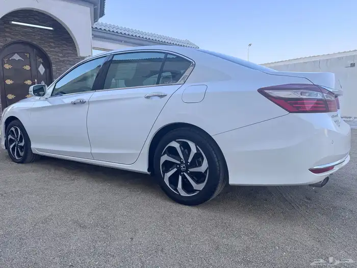 هوندا اكورد ( فل كامل نظيف ) 23