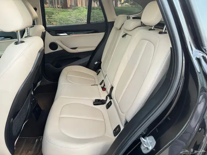 بي ام دبليو x1 مخزن بحالة الوكالة 26