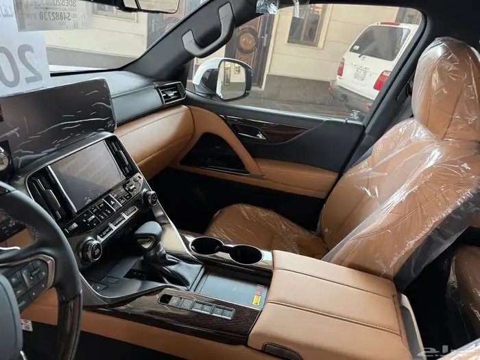 لكزس LX600 BB سعودي موديل 2025 47