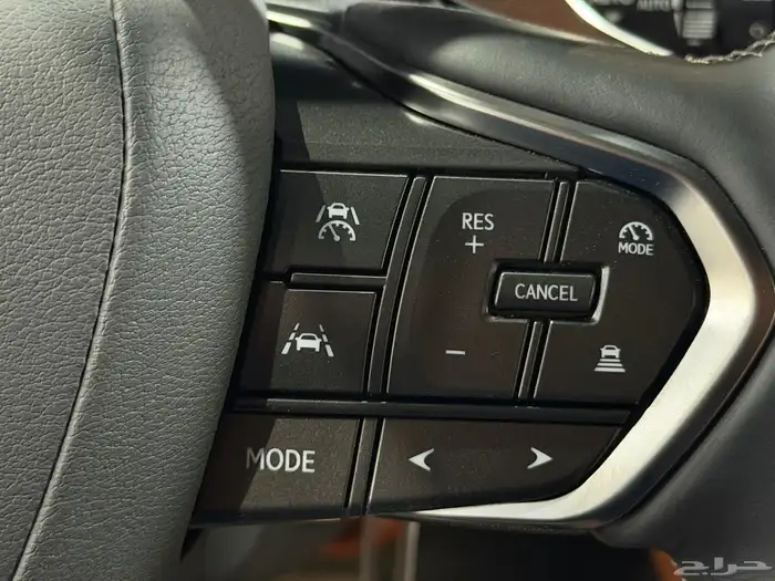 لكزس LX 600 بريمي VIP ابيض بلاك ادشن داخل - جملي نظام 50-50 14