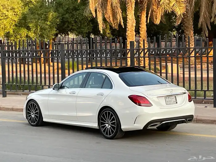 مرسيدس C200 2019 خليجي فل كامل منوة المستخدم 10