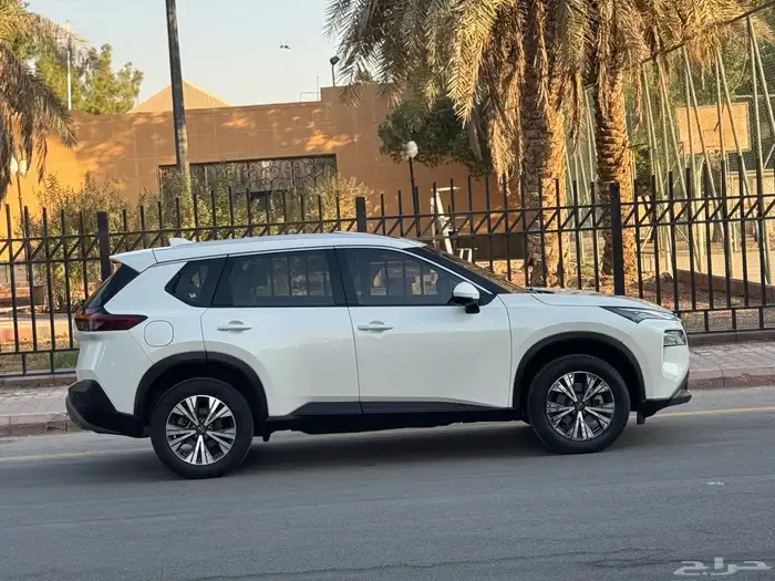 نيسان اكس تريل فل سمارت 2023 14