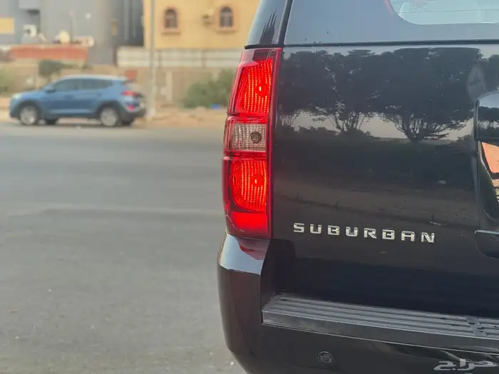 شيفرولية سوبربان 2013 اسود ملكي نظيف للبيع 12