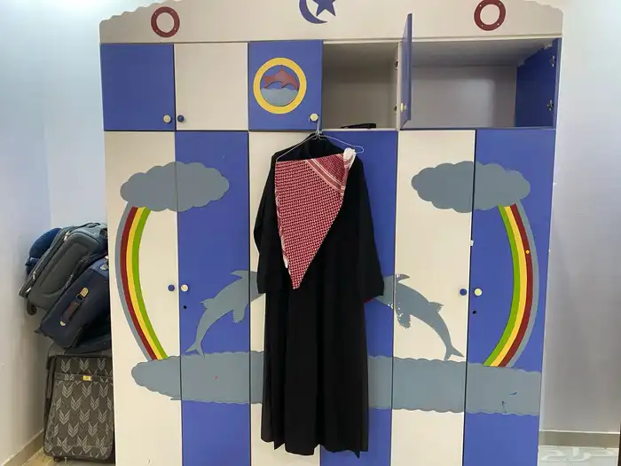 كنب نظيف 9 نفر مع فرشة ودولاب 8