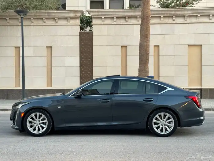 كاديلاك CT5 موديل 2022 فل كامل تحت الضمان والصيانة المجانية 9