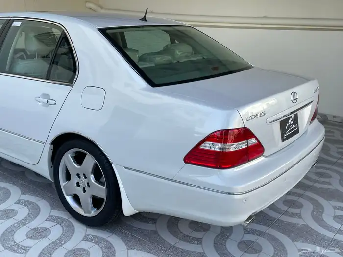 لكزس ( مخزن ) 32