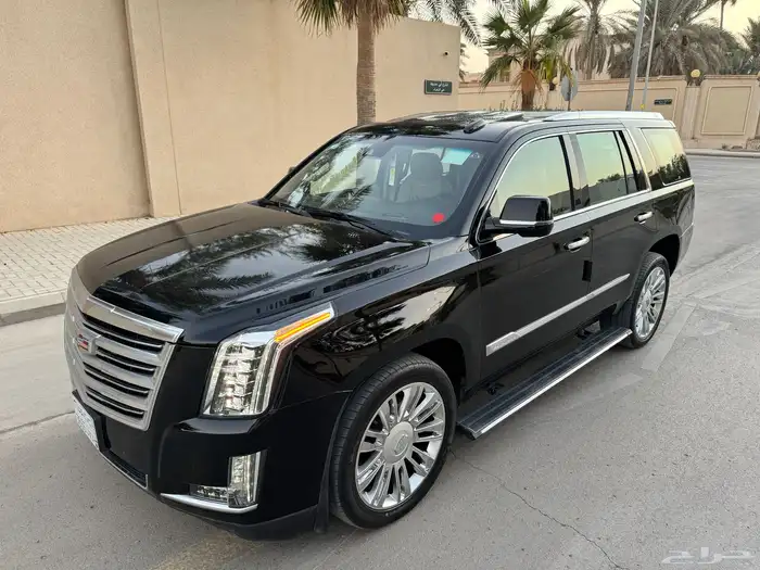 اسكاليد 2015 قصير سعودي اعلى فئه بحالة الوكاله 19