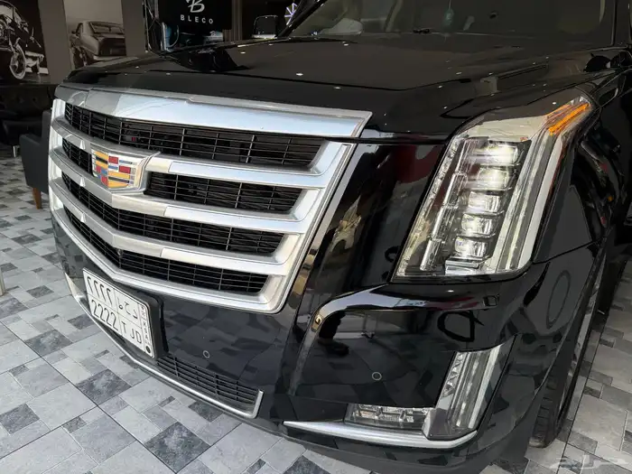 كاديلاك اسكاليد 5