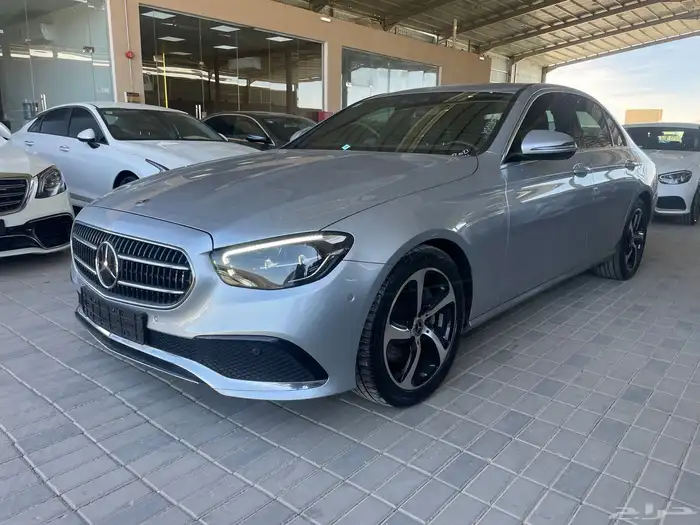 مرسيدس 2021 E250 رادار قياده ذاتيه فتحه سقف ( بنزين ) 2.0T 1